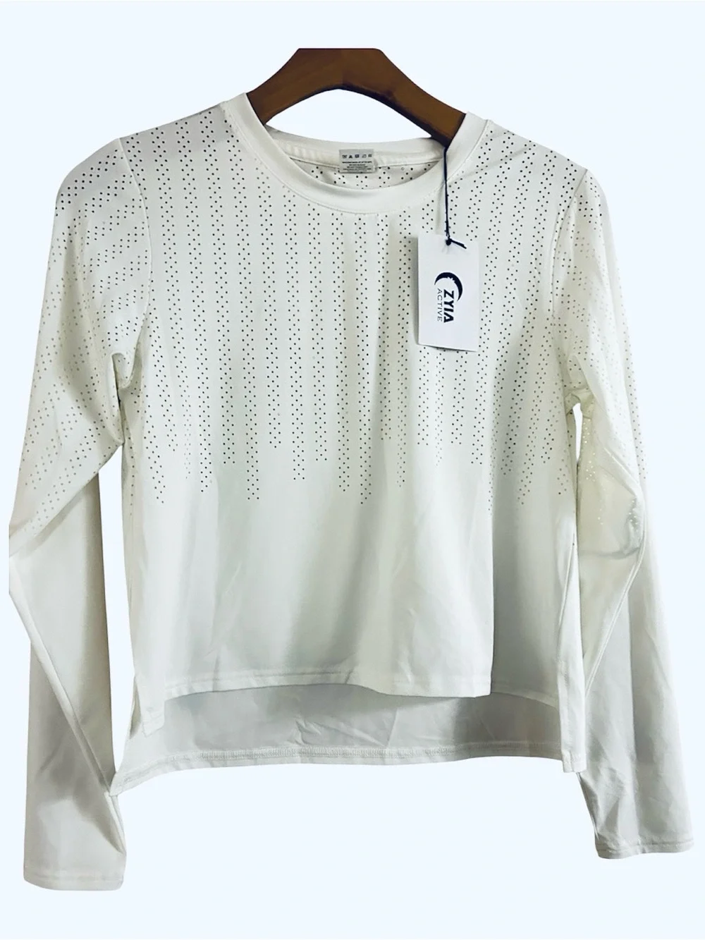 Zyia NWT White Long-Sleeve Perforated Women's Top